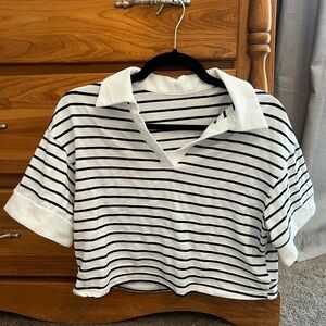 Black and White Striped Collared Crop Top Size XS